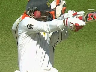Pakistan’s star opening batsman Ahmad Shahzad return back to Pakistan for rest after getting threat full fast ball on the face from C. Anderson of New Zealand in 1st test at Abu Dehbi.