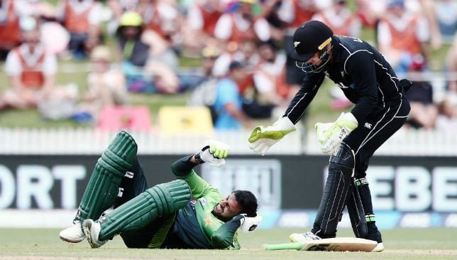 Sohaib dropped the catch on Amir’s ball and he shouted at him in Hotel Lobby