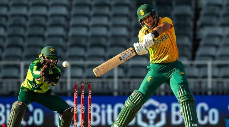 ALI ZARYAB GUIDES PAKISTAN PAST SOUTH AFRICA INTO SEMI-FINALS